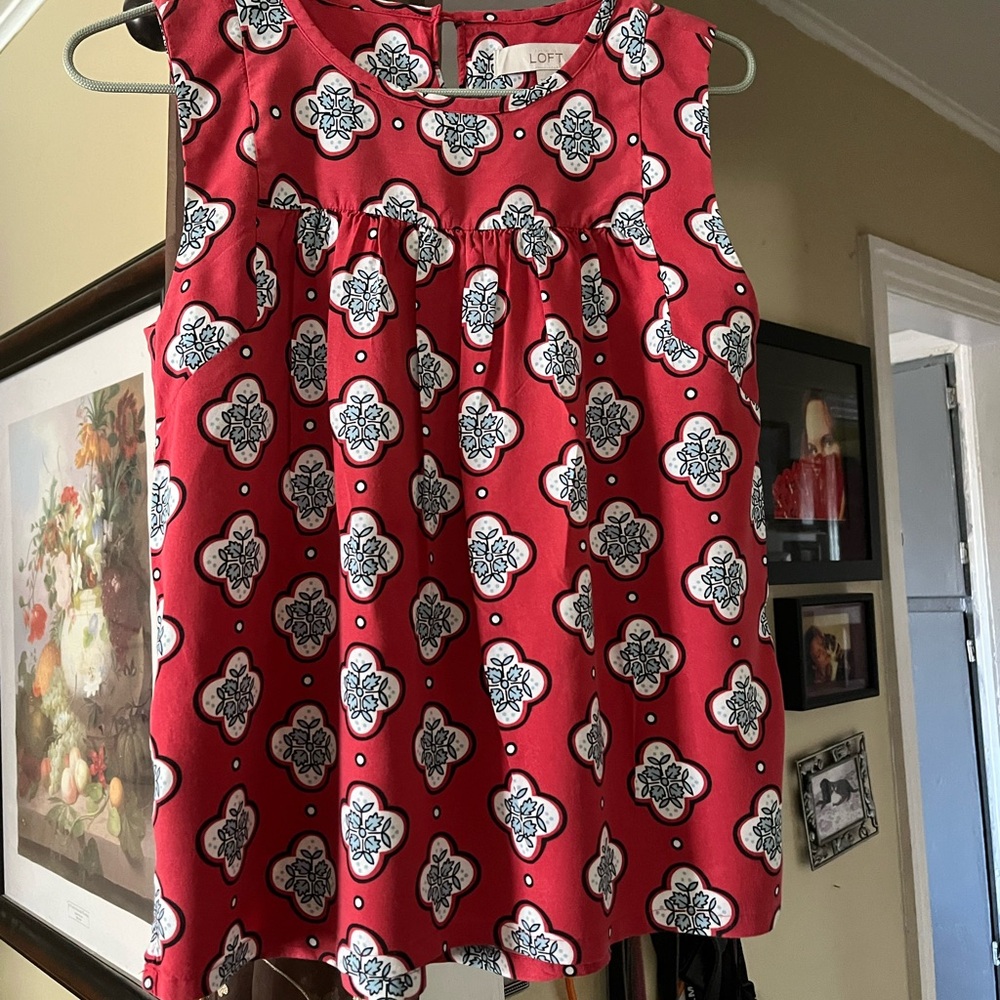 LOFT Red Floral Pattern Top